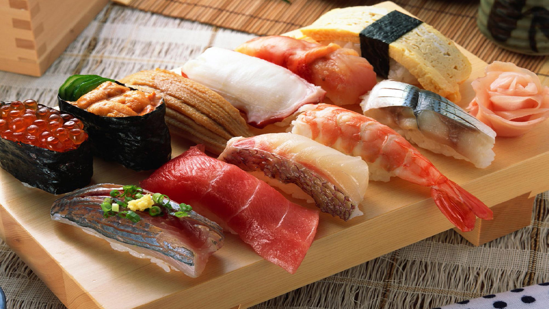 Fish Dinner Hd Wallpaper - Nigiri Sushi - HD Wallpaper 