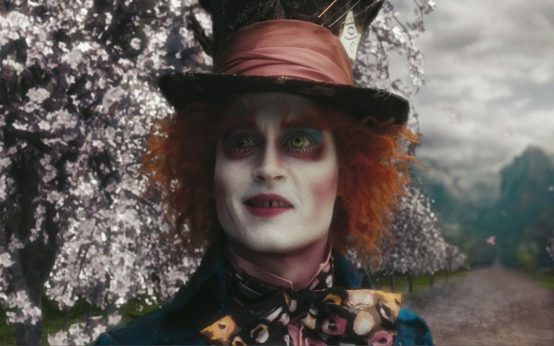 Johnny Depp Mad Hatter Wallpaper, 07 June, - Johnny Depp Wallpaper Alice In Wonderland Mad Hatter - HD Wallpaper 