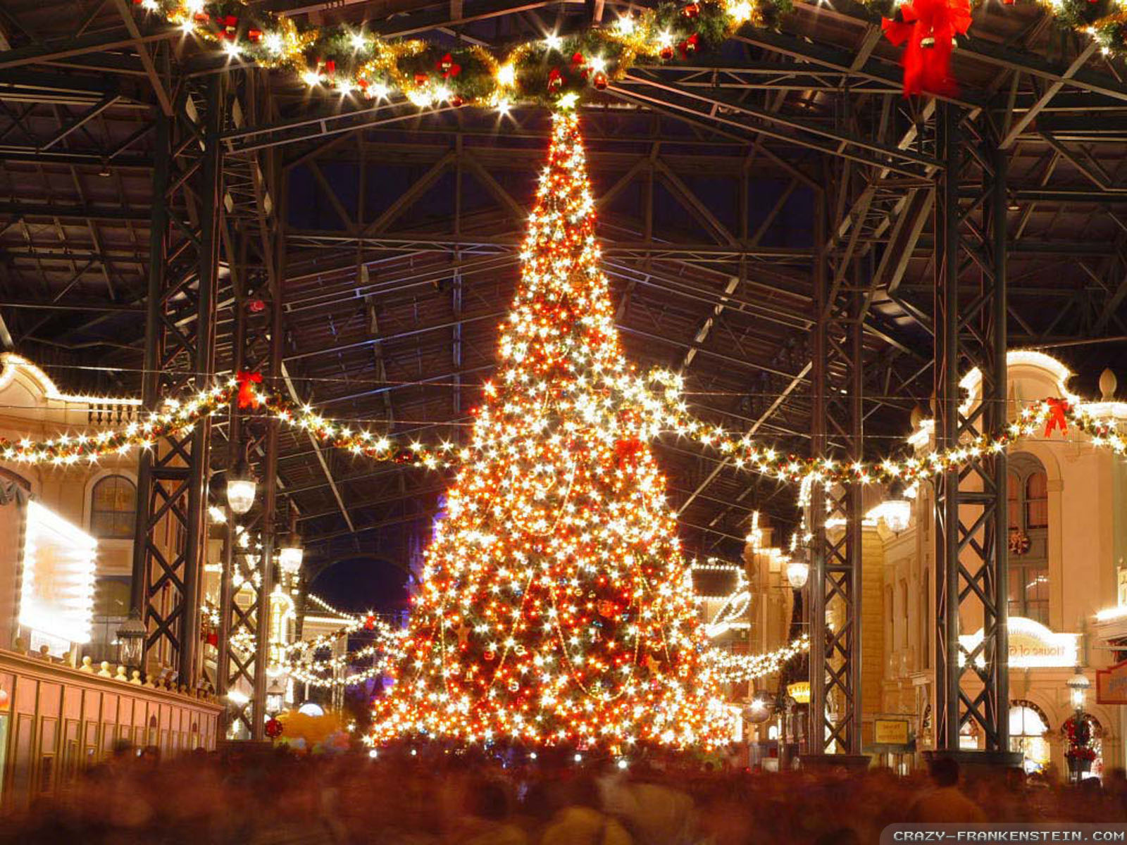 Christmas Party Tree - HD Wallpaper 