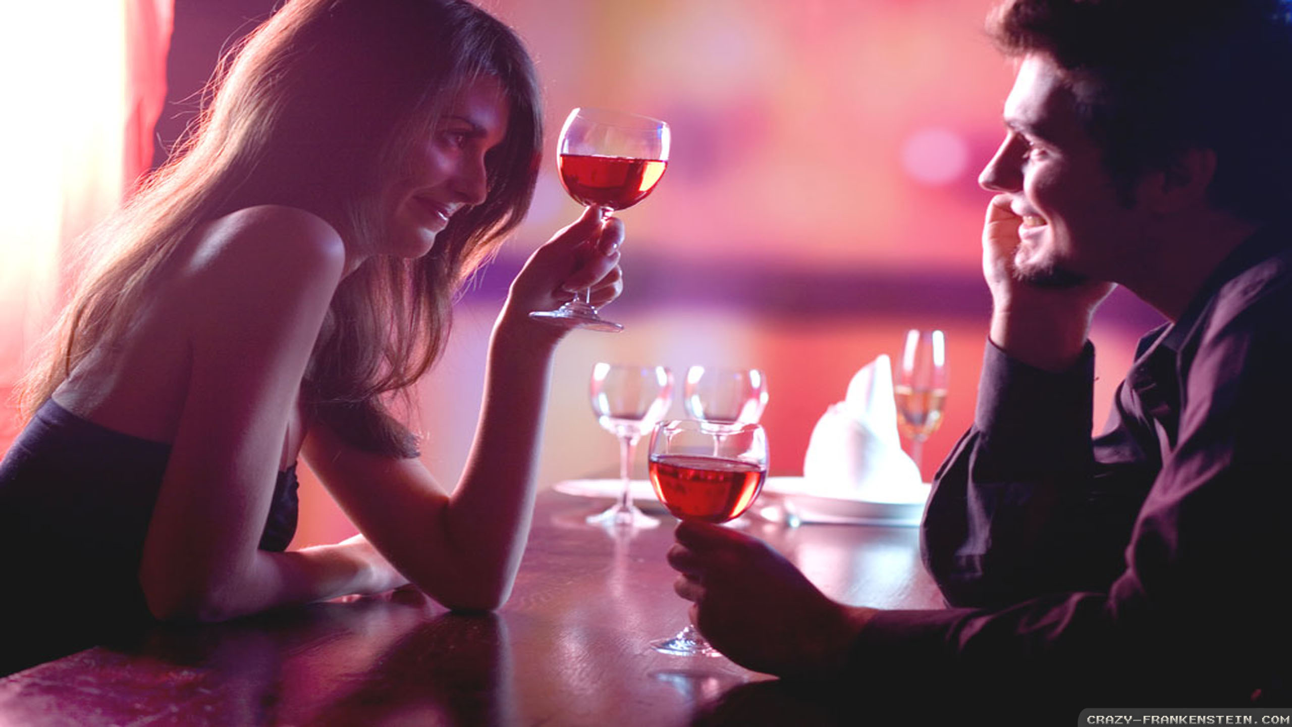 Couples Having Romantic Dinner - HD Wallpaper 