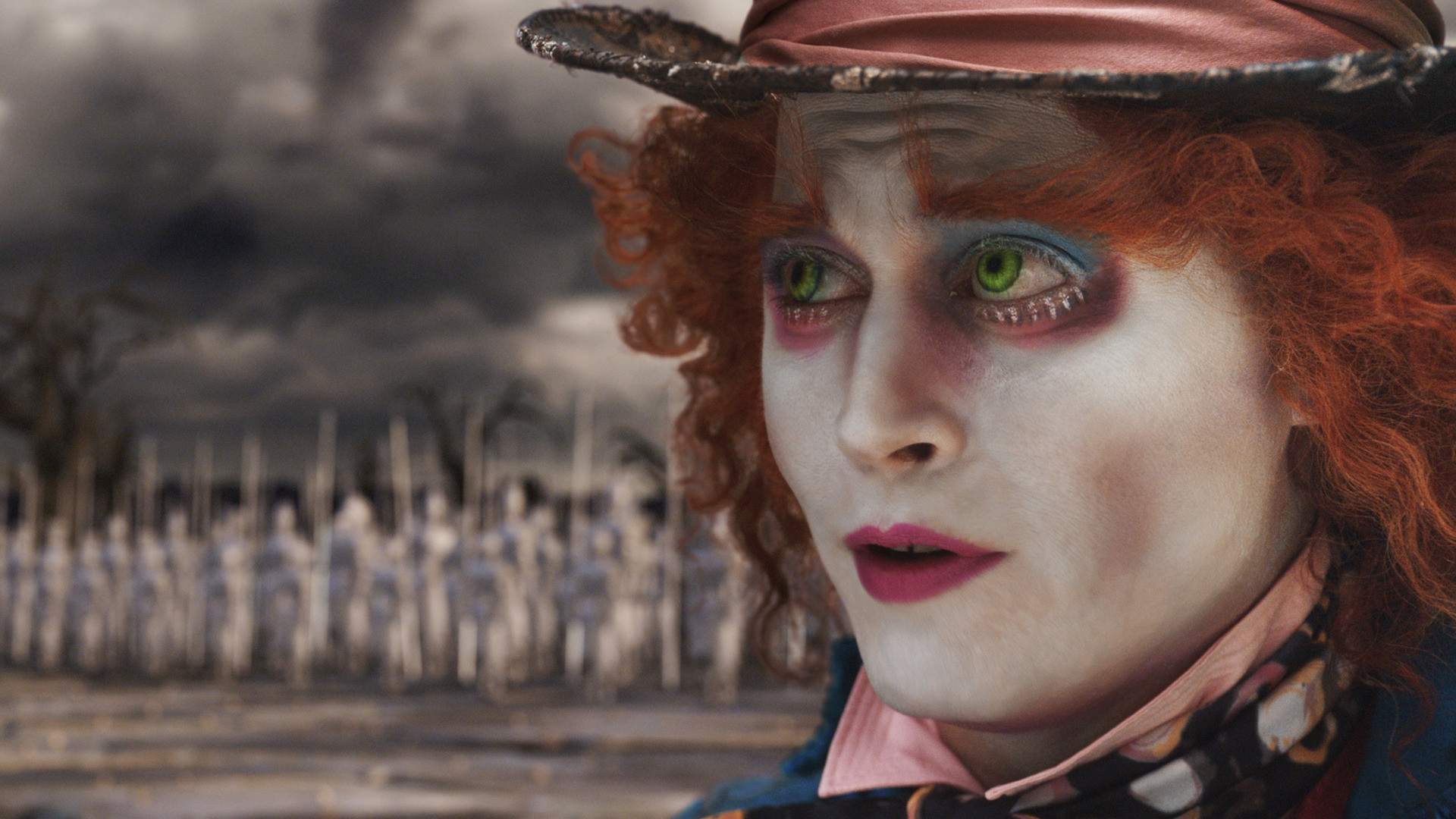 Alice In Wonderland Johnny Depp Mad Hatter Wallpaper - Mad Hatter Side View - HD Wallpaper 