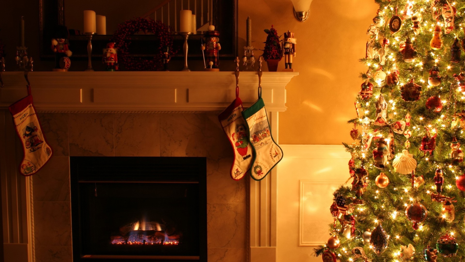 Christmas Interior Design Indoors Room Family Winter - Christmas Fireplace Tree Hd - HD Wallpaper 