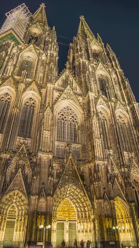 Cologne Cathedral - HD Wallpaper 