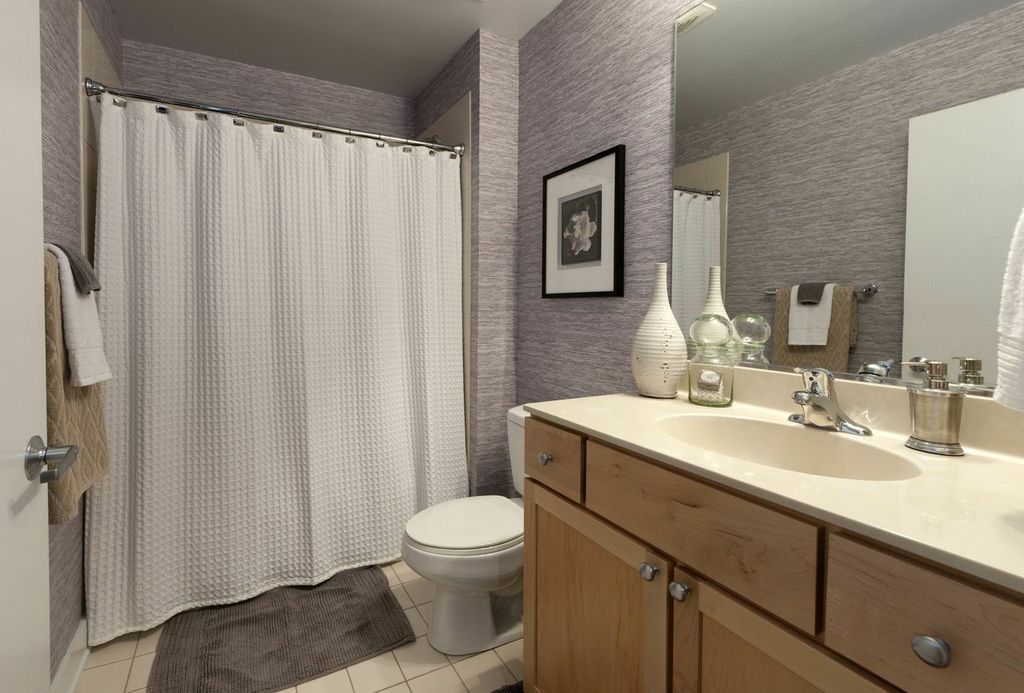 Bathroom Interior Textured Walls - HD Wallpaper 