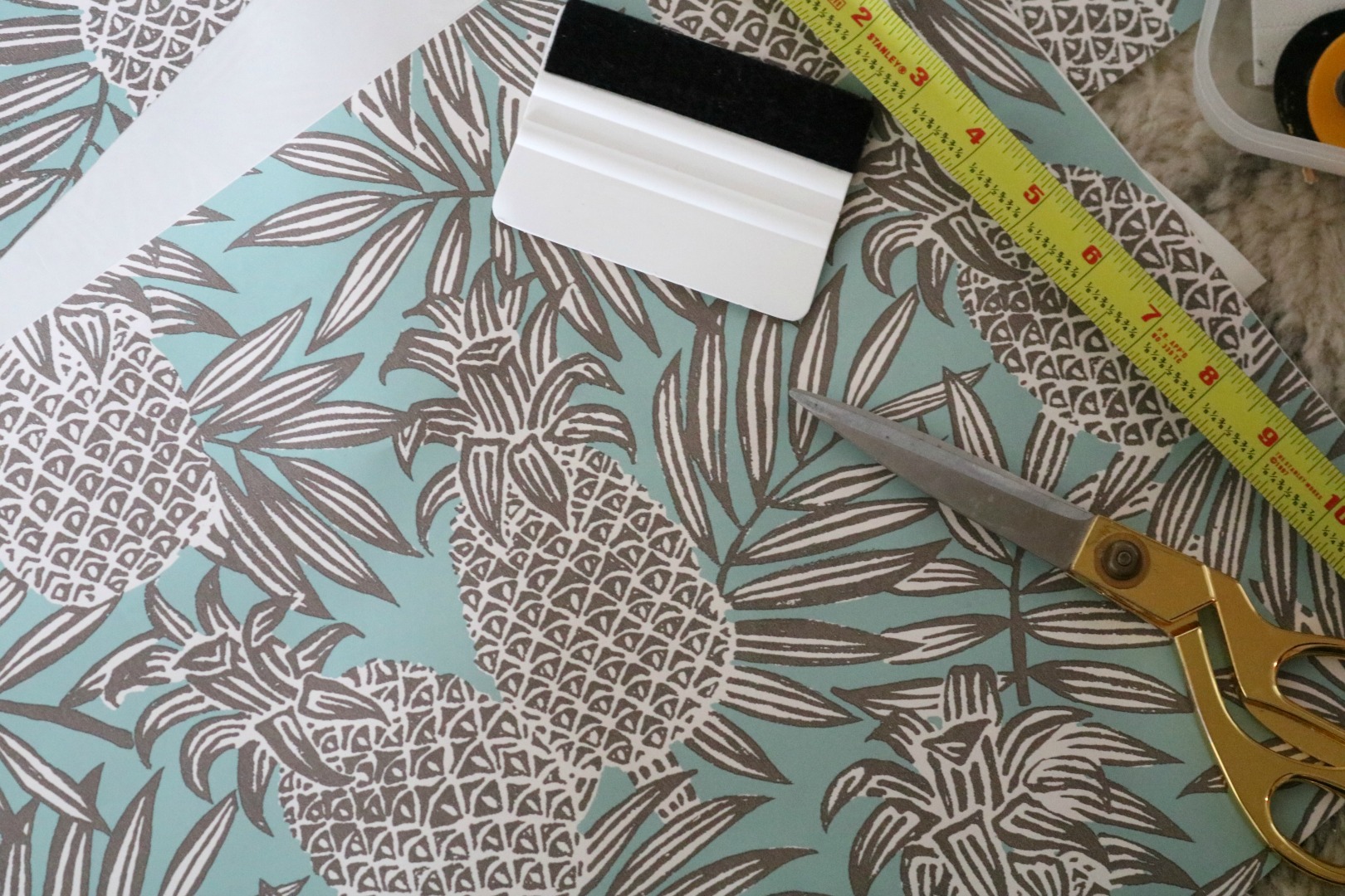 Tablecloth - HD Wallpaper 