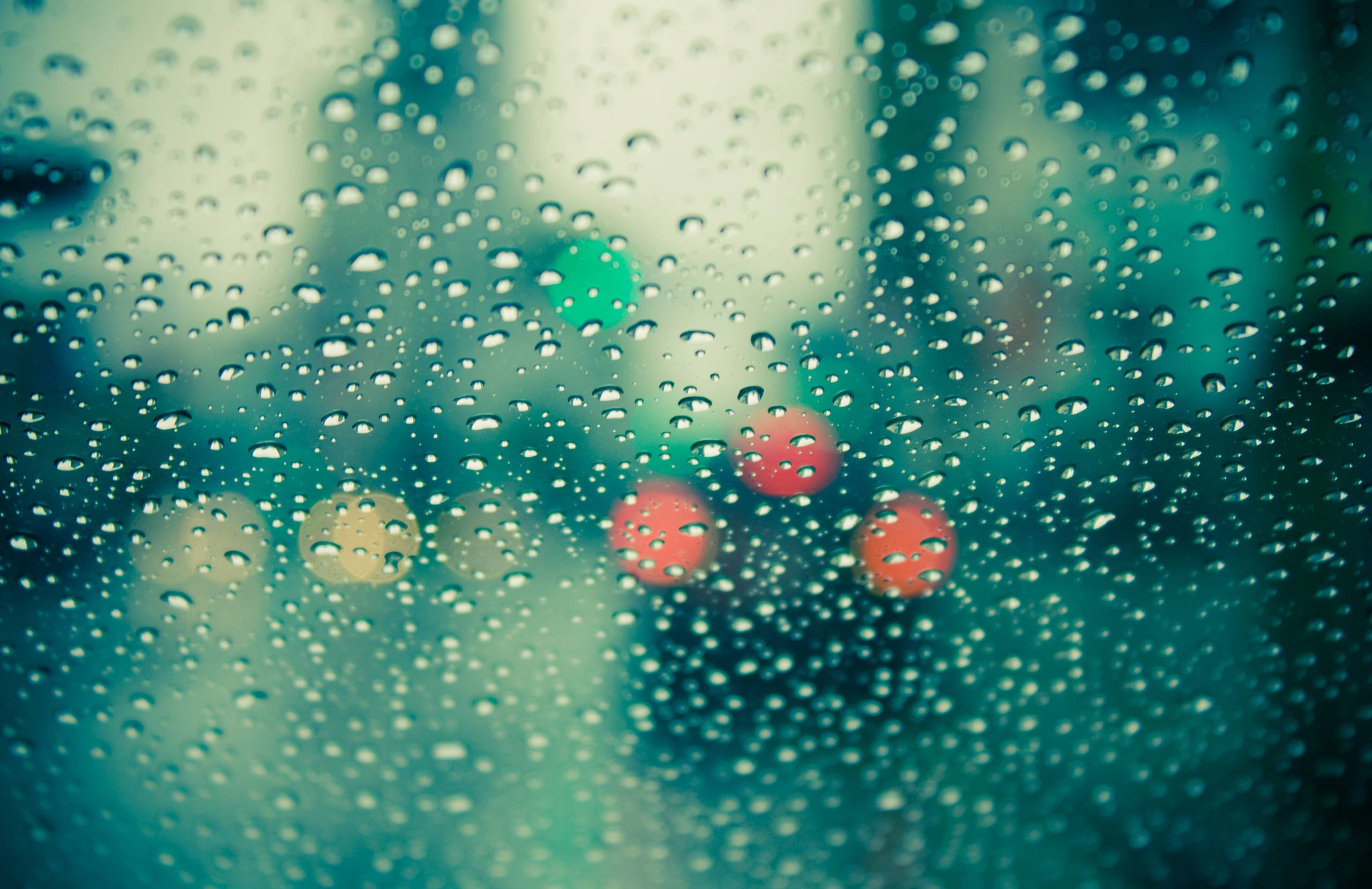 Rain Drops In Window - HD Wallpaper 