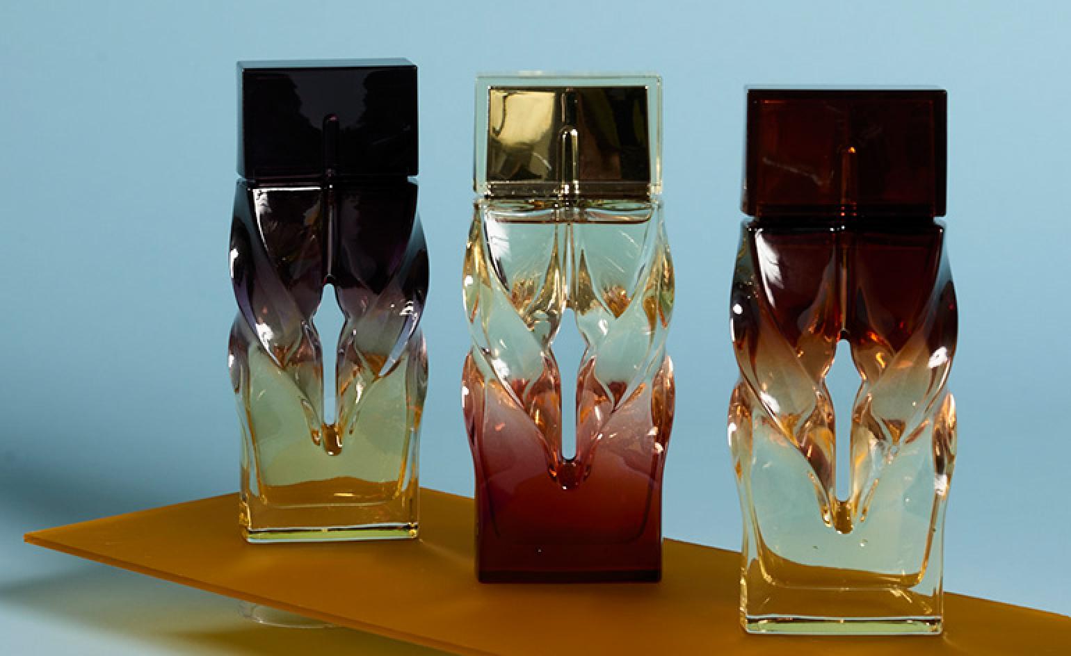 Louboutin Perfume Men - HD Wallpaper 
