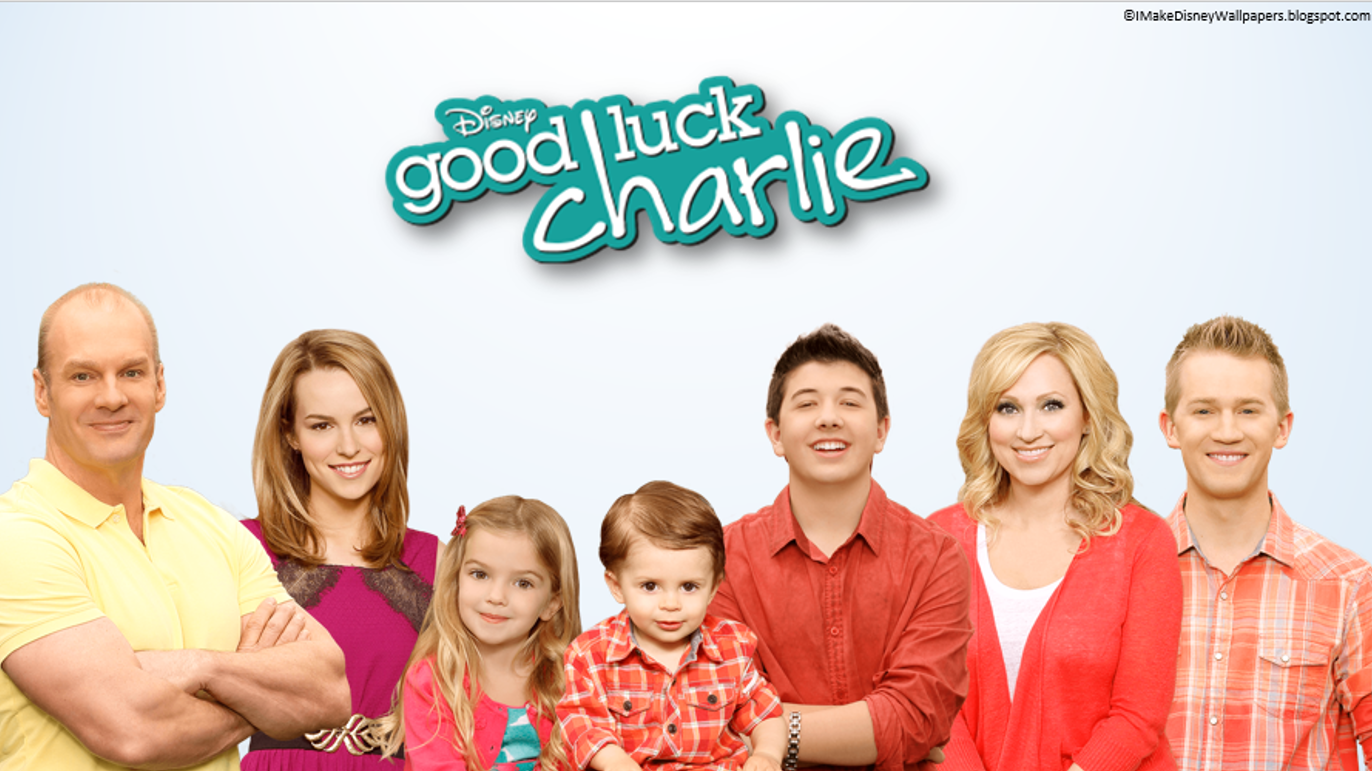 Good Luck Charlie Background - HD Wallpaper 
