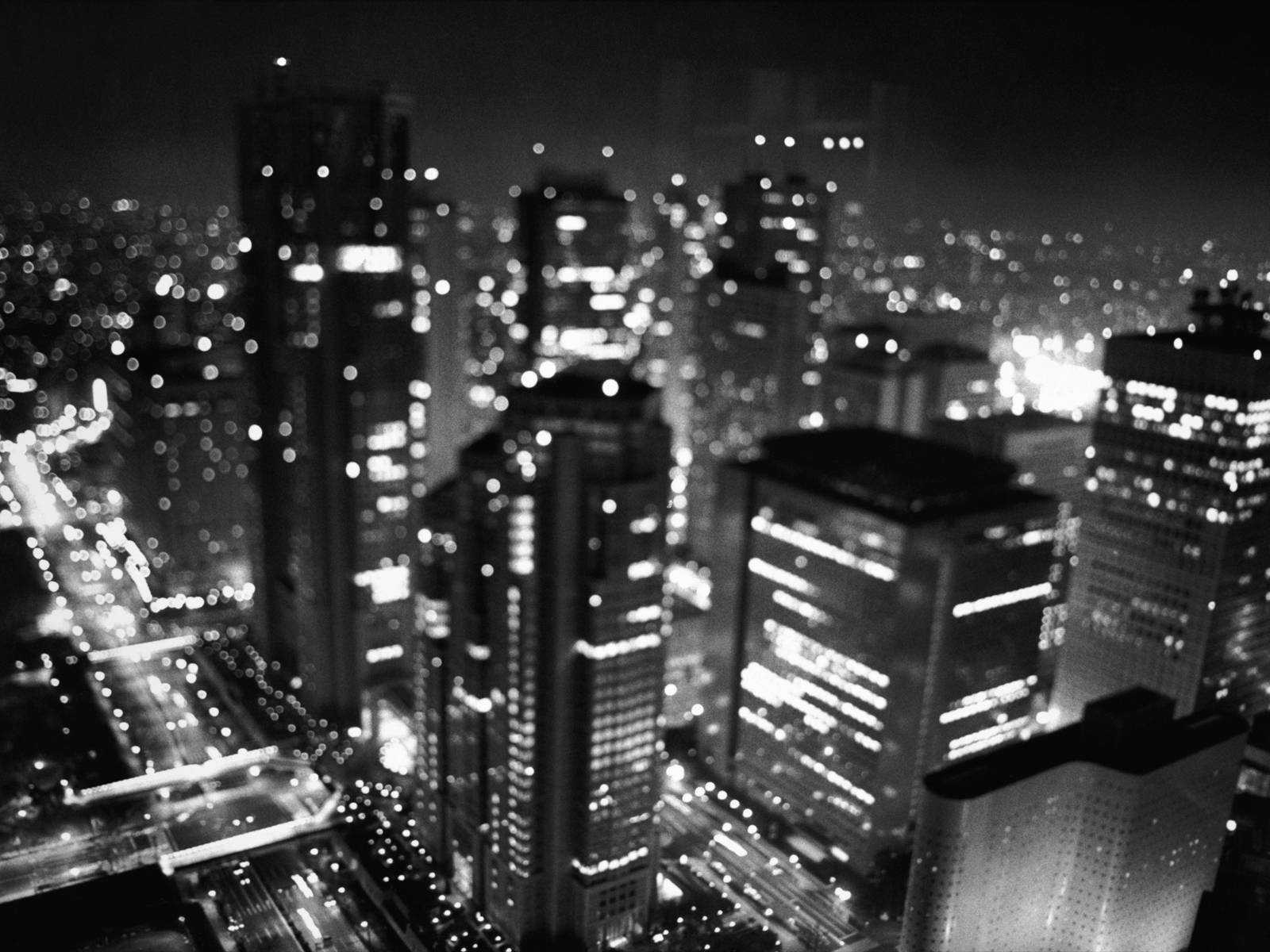 Best Black And White Wallpapers 16 Widescreen Wallpaper - City Lights At Night - HD Wallpaper 