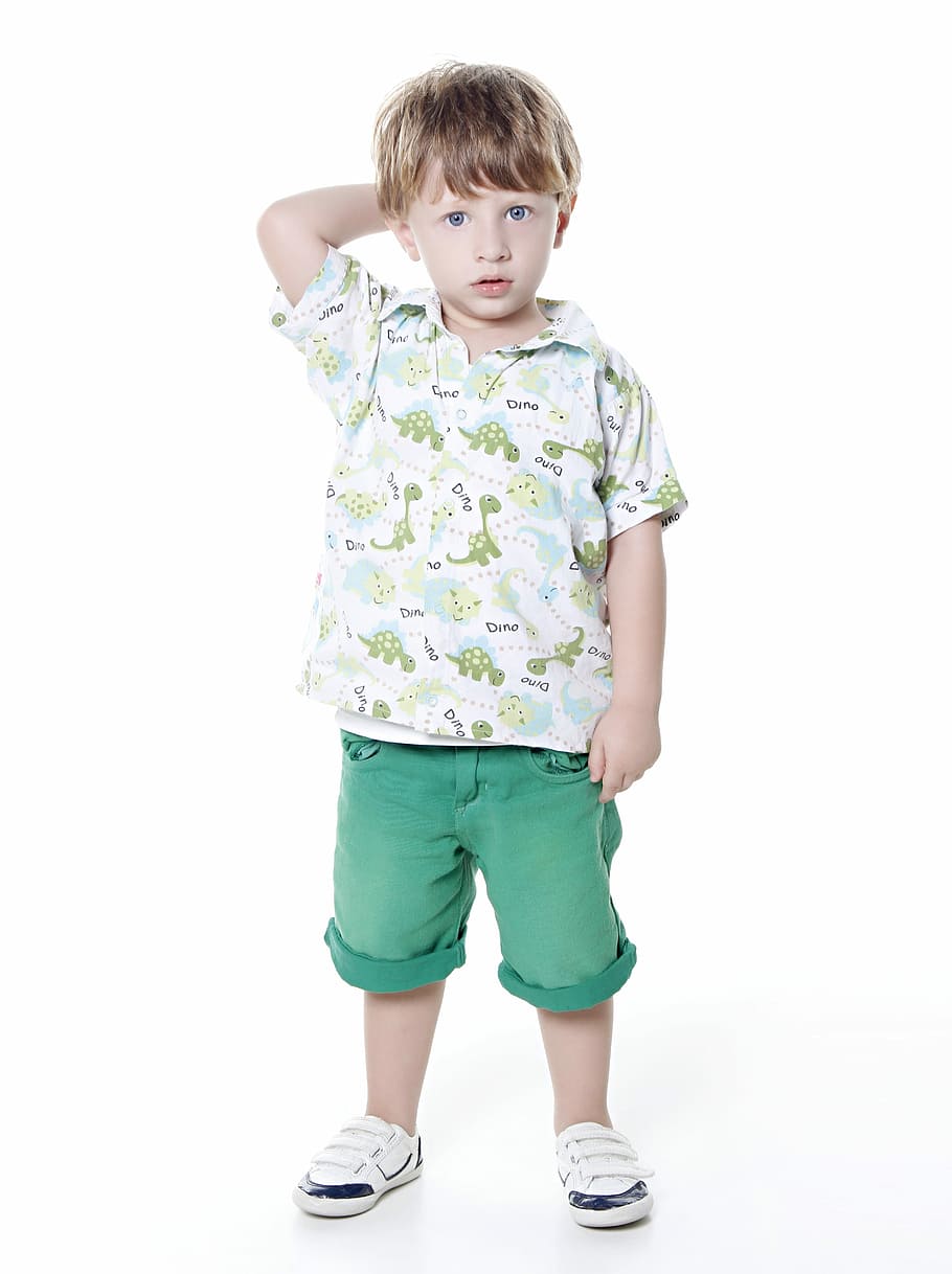 Boy S Green Shorts, Looking, Child, Cute, Small, Young, - Small Cute Boy - HD Wallpaper 