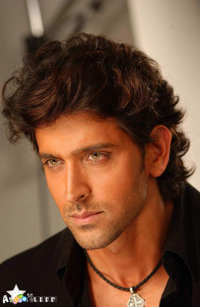Hrithik Roshan Close Up - HD Wallpaper 