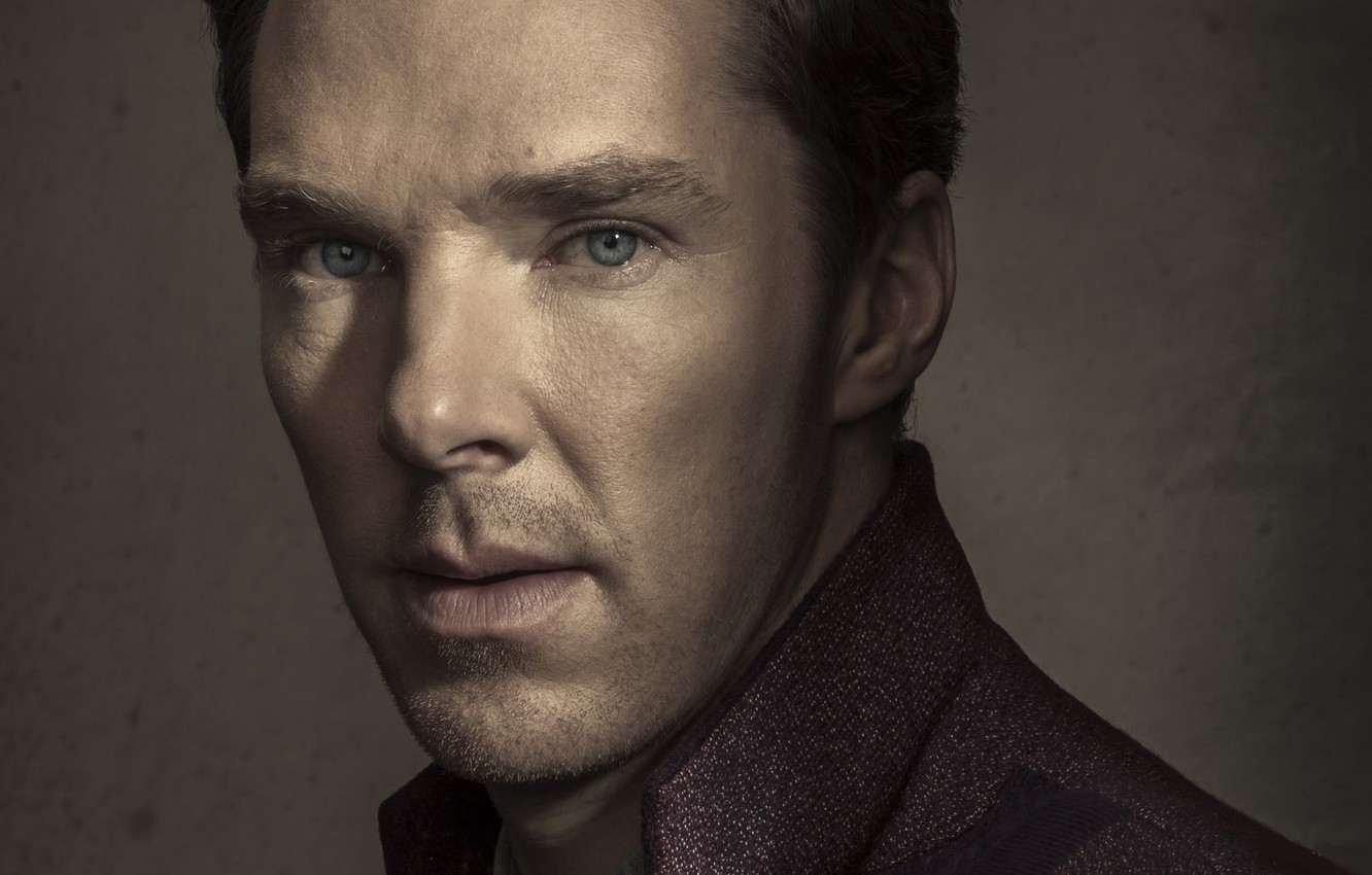 Photo Wallpaper Look, Handsome, Benedict Cumberbatch, - Sherlock Benedict Cumberbatch Portrait - HD Wallpaper 