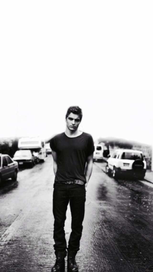 Dave Franco Body - HD Wallpaper 