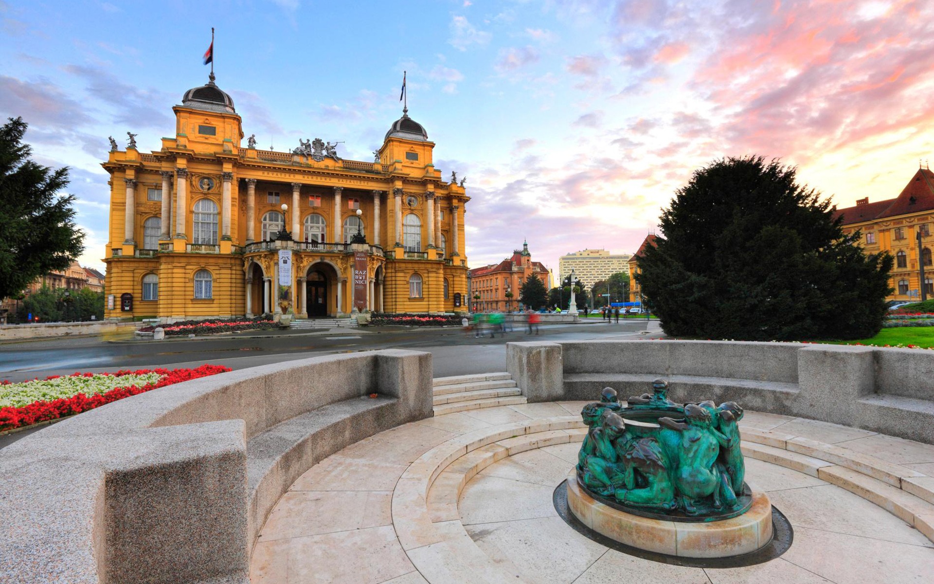 Croatian National Theatre In Zagreb - HD Wallpaper 