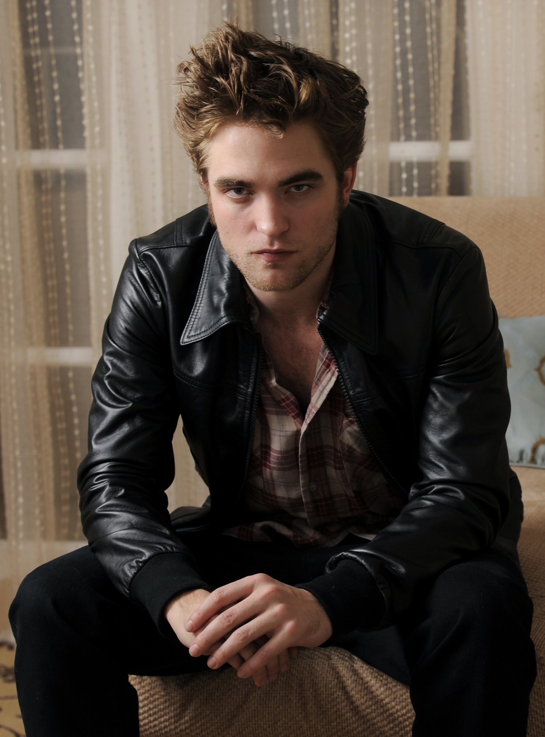 Hq Fotos Del Guapo De Robert Pattinson - Robert Pattinson Photo Shoot - HD Wallpaper 