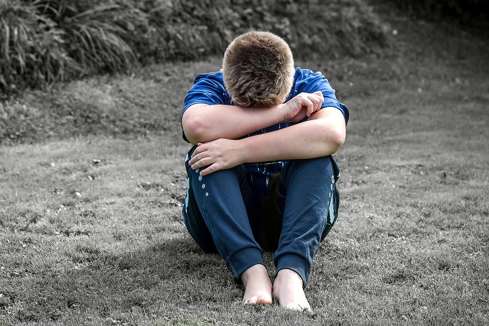 Love Failure Boy Crying - 960x640 Wallpaper Love Failure Boy Crying - 960x640 Wallpaper