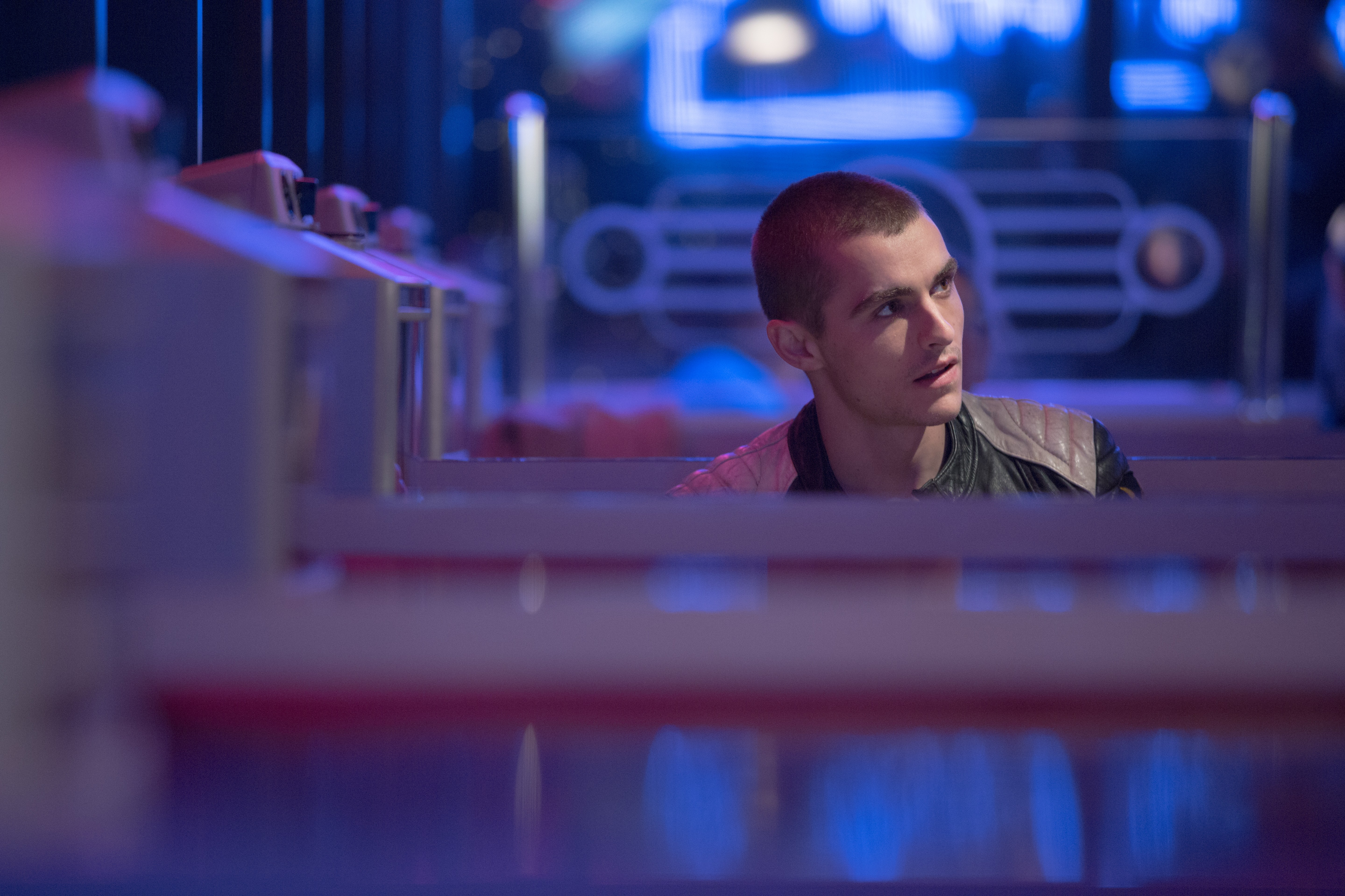 Нерв фильм 2016 кадры дэйв франко. Нерв нетфликс. Эмма робертс в фильме нерв. Дэйв франко в фильме нерв. Нерв фильм 2016 кадры.