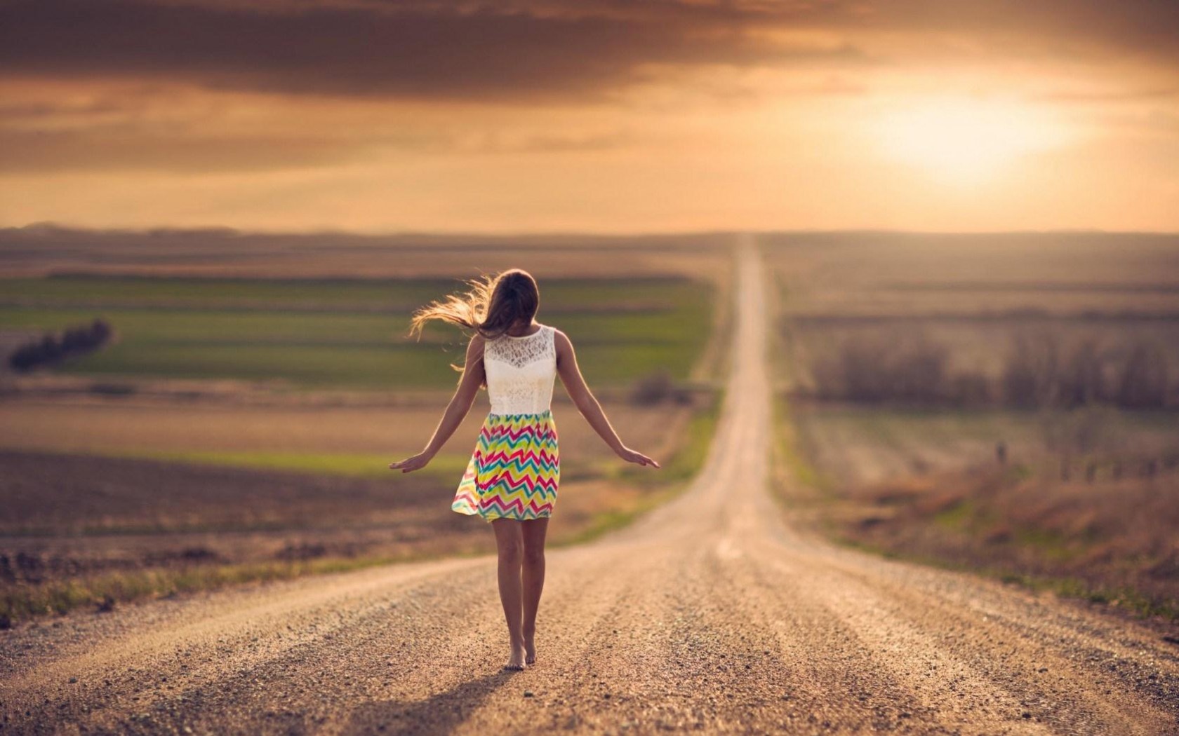 Girl Road Dress Mood Wallpaper - Someone Walking On The Road - HD Wallpaper 