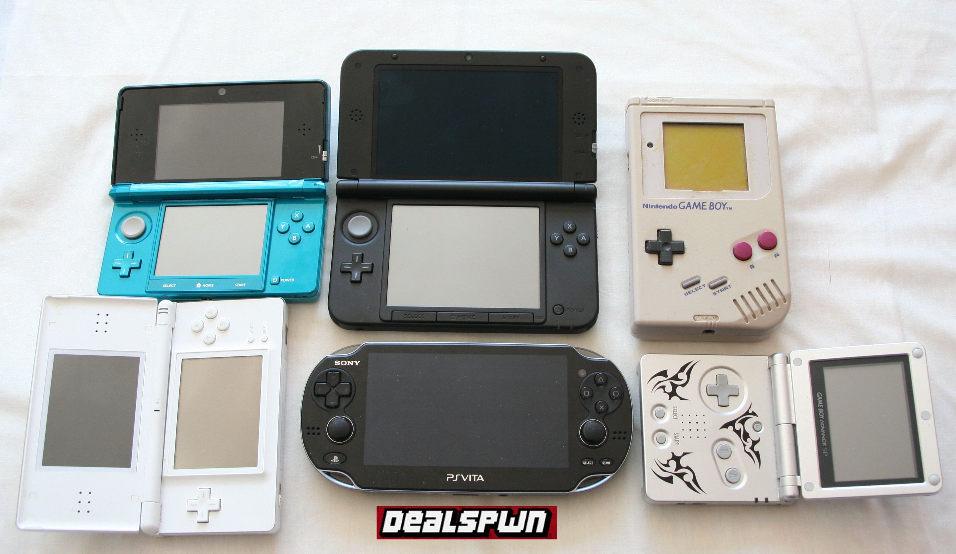 F1 2011 nintendo 3ds. Топ 3ds. Rayman origins nintendo 3ds. Игровая приставка nintendo new 3ds. New nintendo 3ds.