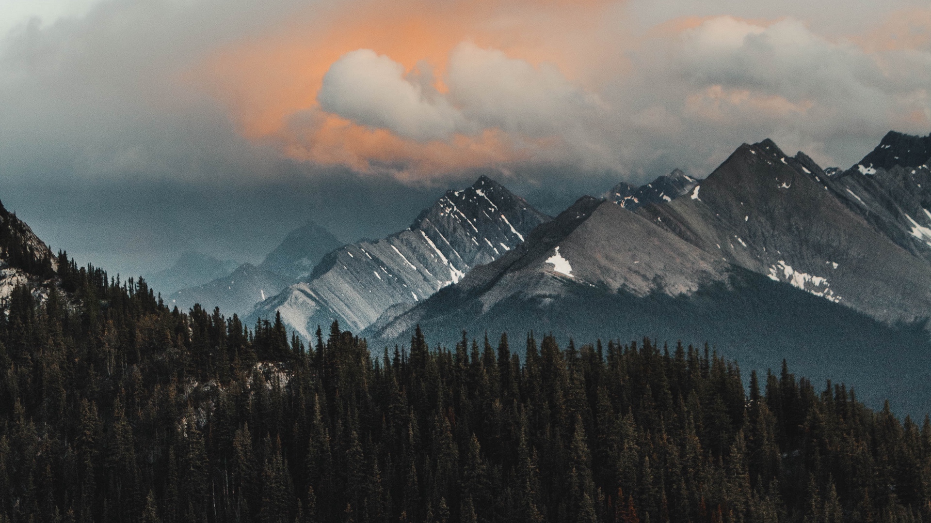 Wallpaper Mountains, Forest, Clouds, Mountain Range, - Mountain Range - HD Wallpaper 