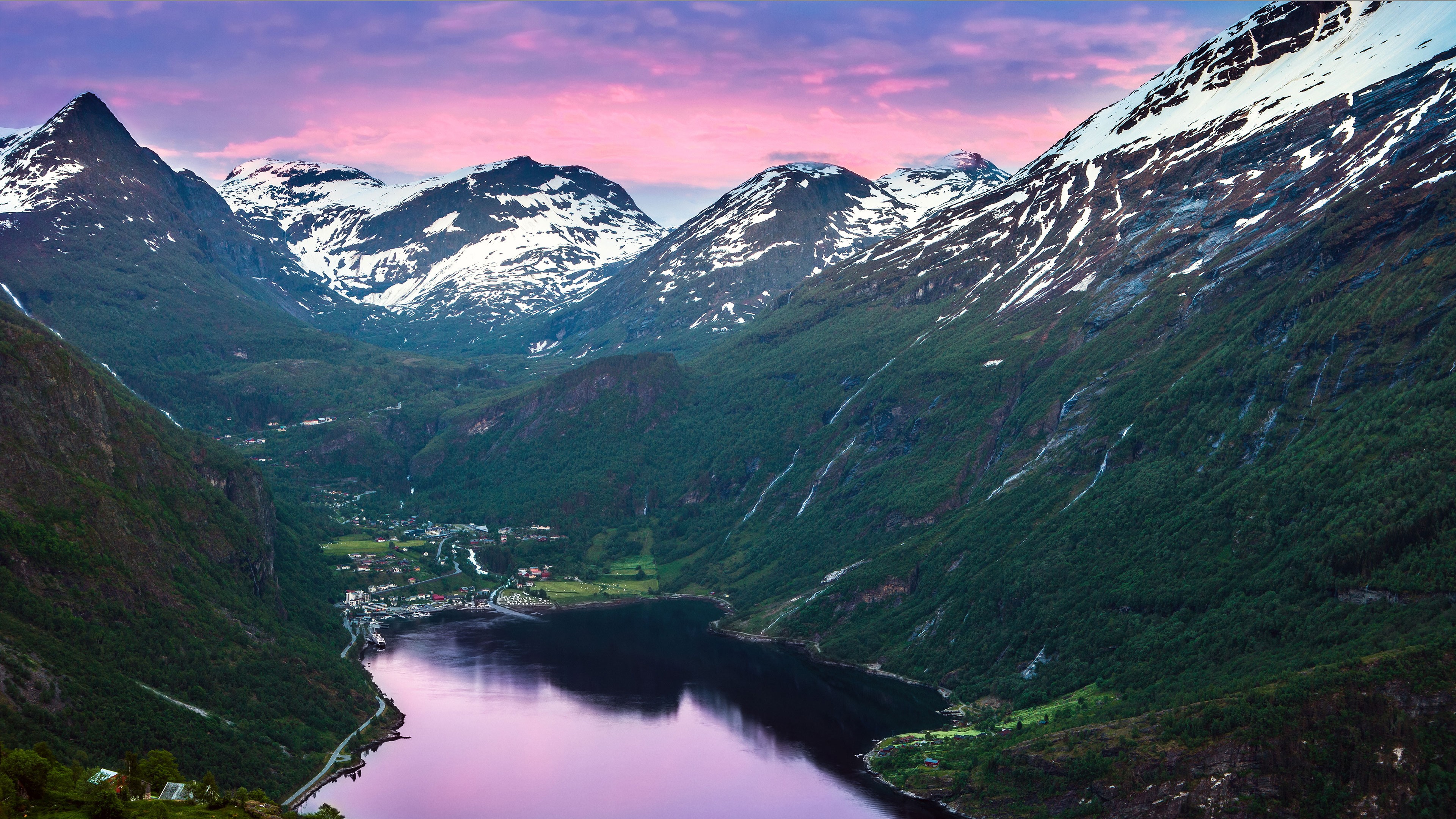 Geiranger - HD Wallpaper 
