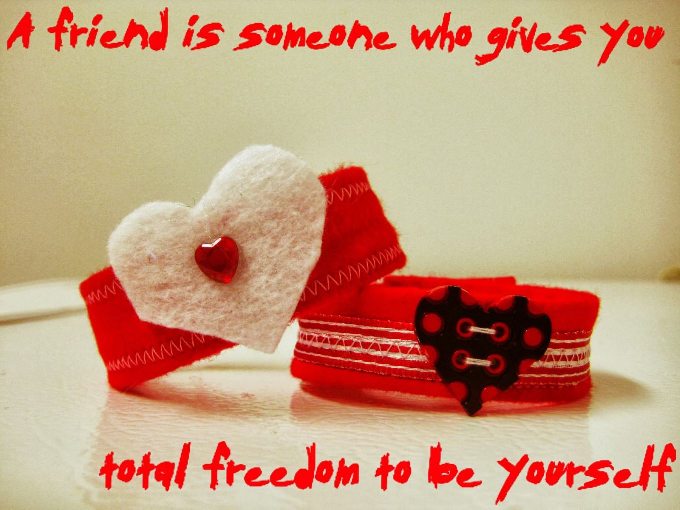 Status Friend Ship Day - HD Wallpaper 