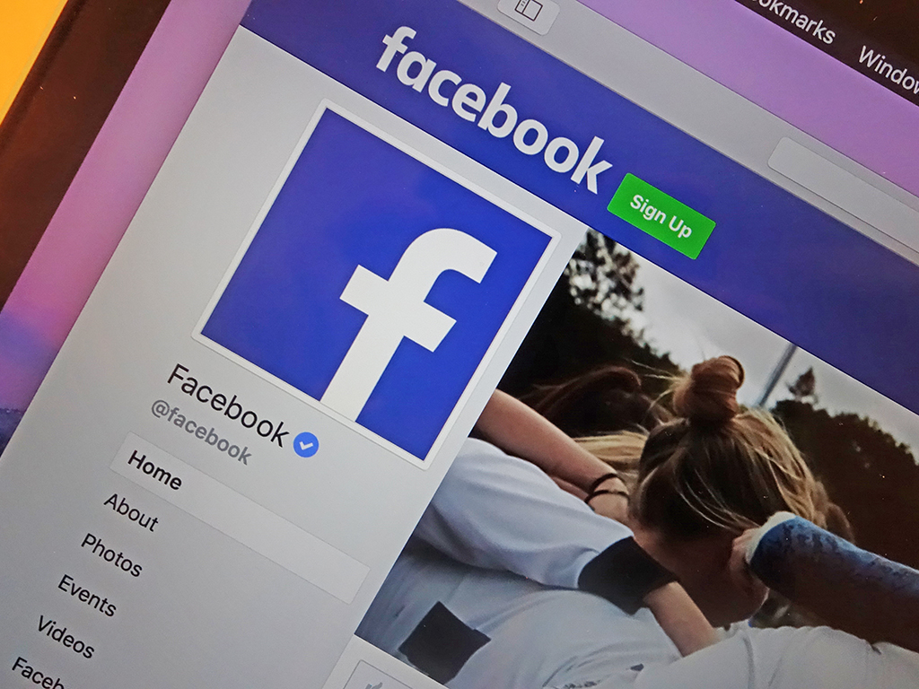 Facebook - HD Wallpaper 