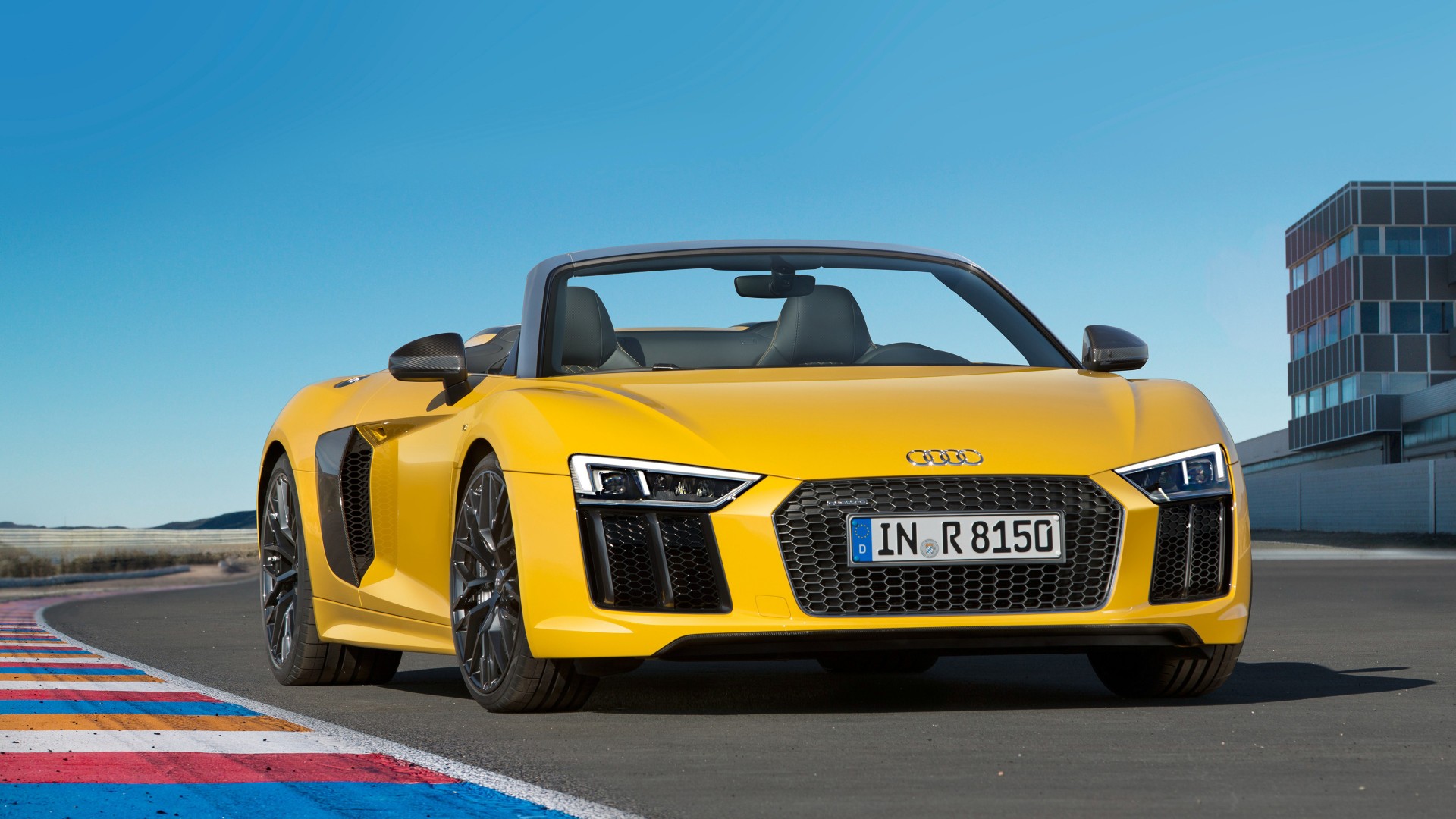 Yellow Audi R8 2017 Wallpaper - Audi R8 V10 Price In India - HD Wallpaper 