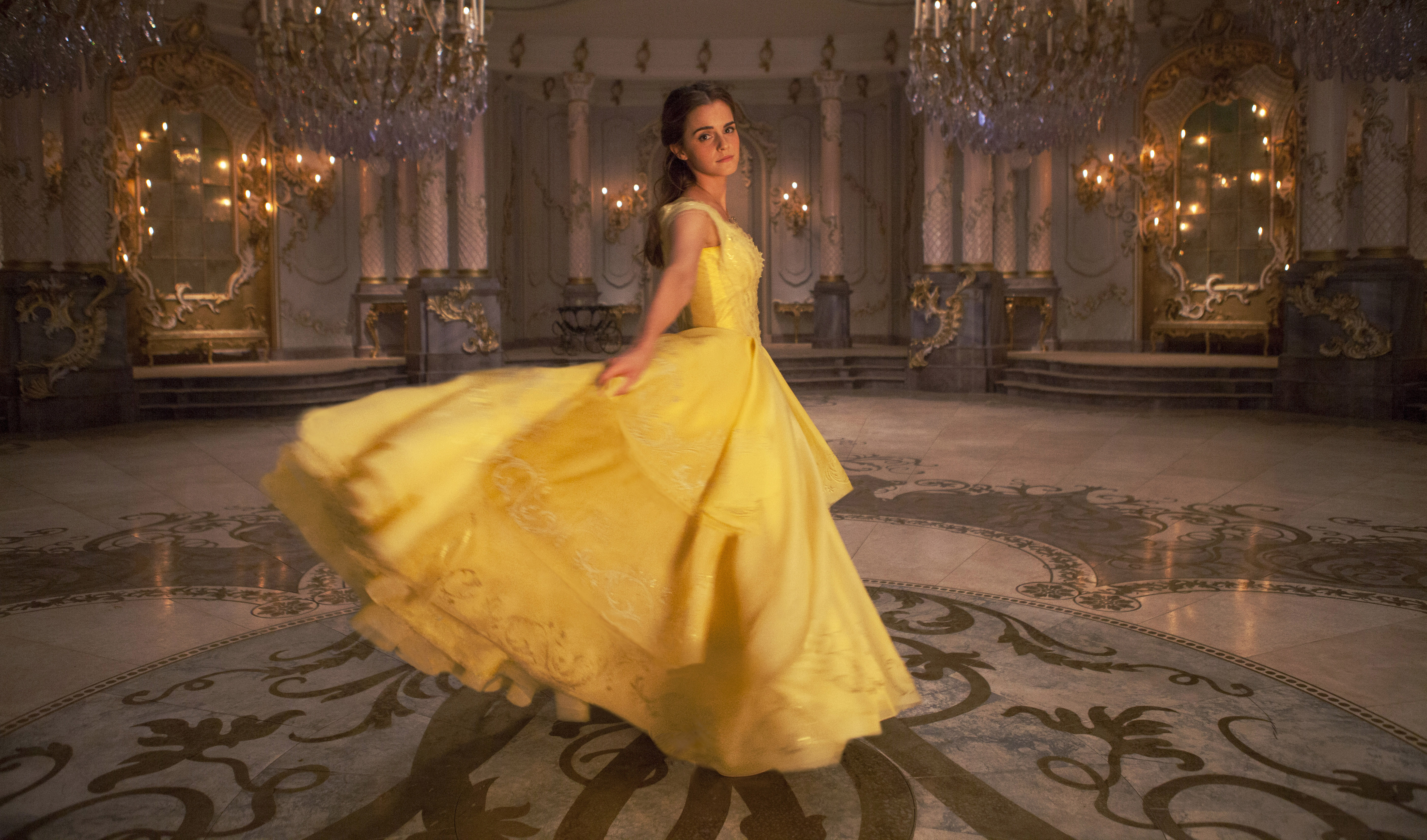 Belle Beauty And The Beast Emma - HD Wallpaper 