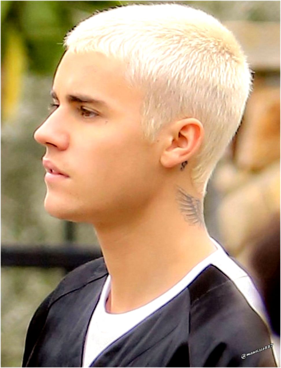 Find Out Full Gallery Of Wonderful Justin Bieber Hairstyle - Short Blond Hair Men - HD Wallpaper 