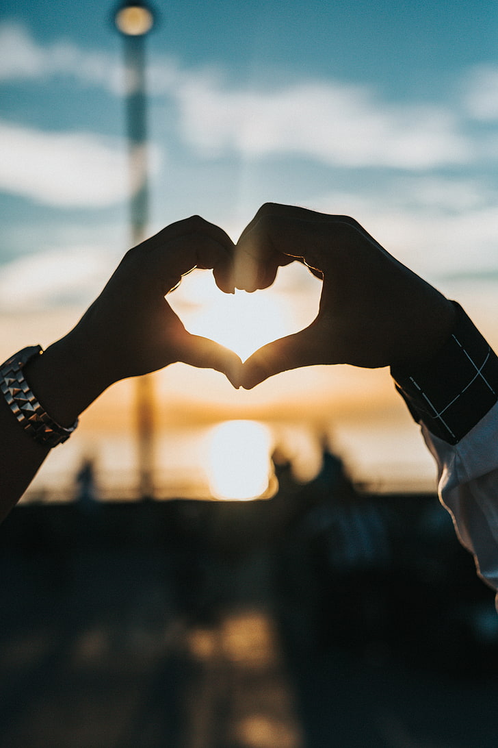 Person S Hand Heart Gesture, Hands, Sunset, Glare, - My Heart - HD Wallpaper 