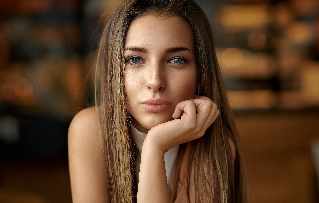 Photo Wallpaper Girl, Model, Long Hair, Brown Hair, - Brown Hair Blue Eyes  Girls - 1332x850 Wallpaper 