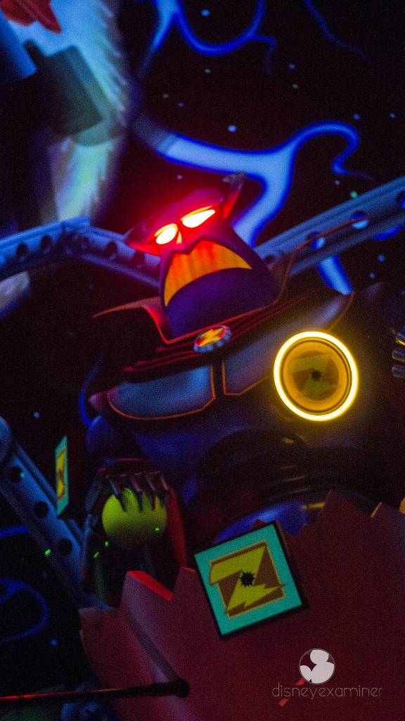 Buzz Lightyear Phone - HD Wallpaper 