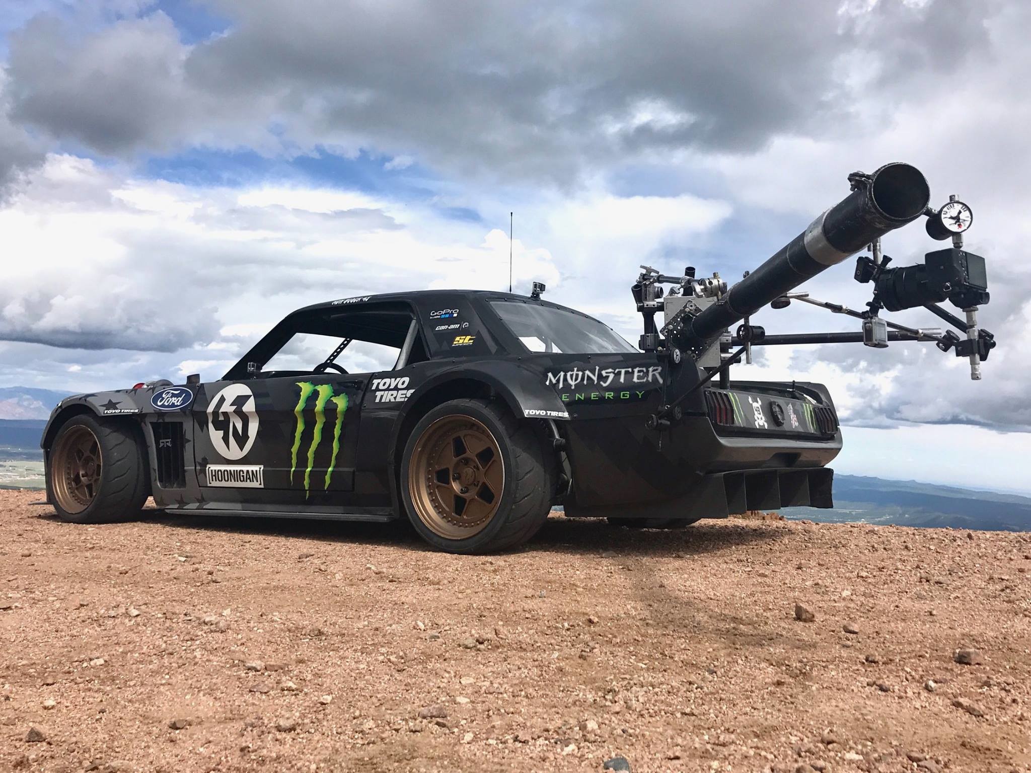 2048x1536, Ken Block Climbkhana Hoonicorn V2 2017 - Hoonicorn Ken Block - HD Wallpaper 