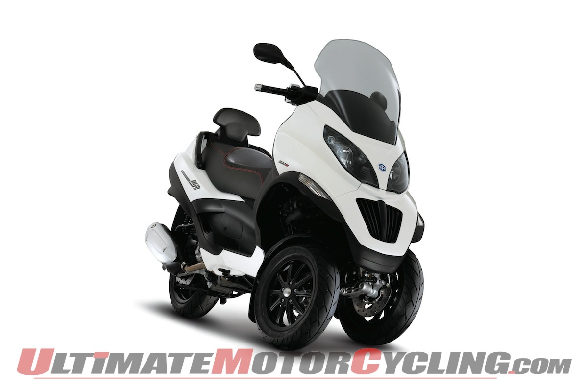 Scooter Piaggio 2011 - HD Wallpaper 
