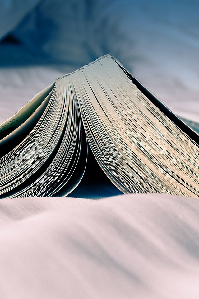 Literature Wallpaper Iphone - HD Wallpaper 