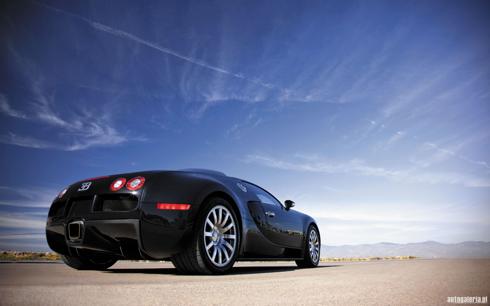 Hd Car Wallpaper For Desktop - HD Wallpaper 