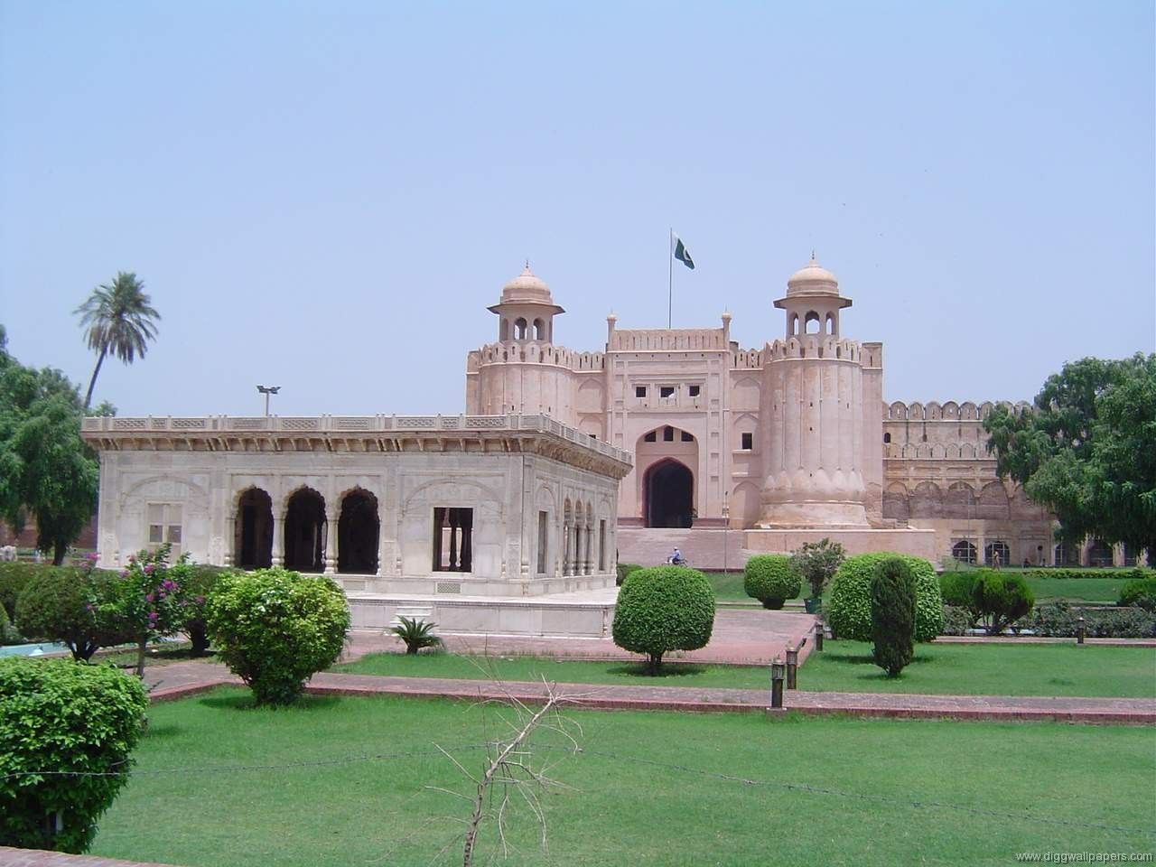 Shahi Qila Lahore - HD Wallpaper 