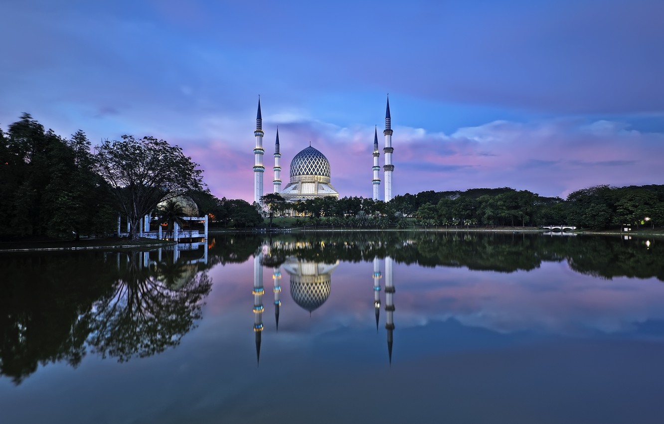 Photo Wallpaper Water, Reflection, The City, Mosque, - Sultan Salahuddin Abdul Aziz Mosque Malaysia Hd - HD Wallpaper 