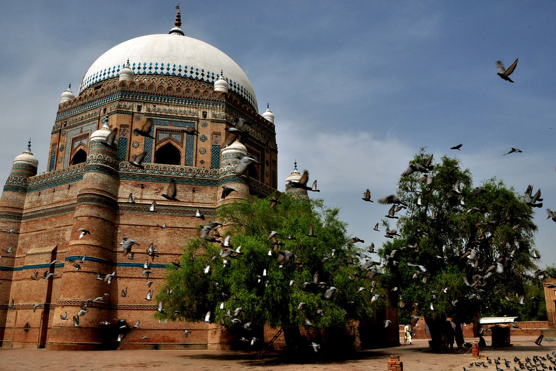 Mausoleum Of Sheikh Rukn I Alam Multan, Tomb Of Shah - Rukn-e-alam - HD Wallpaper 