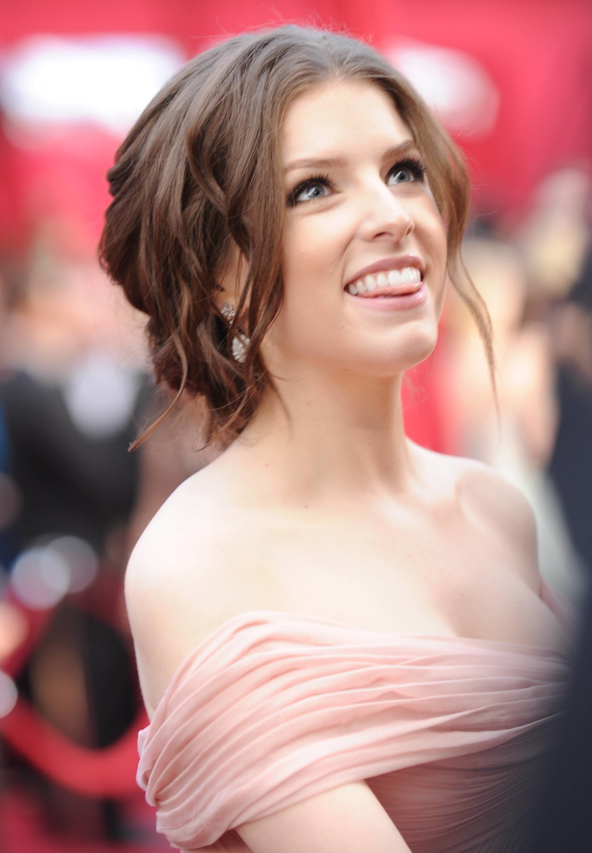 Phone Wallpaper Mega Album - Anna Kendrick Wallpaper Iphone - HD Wallpaper 
