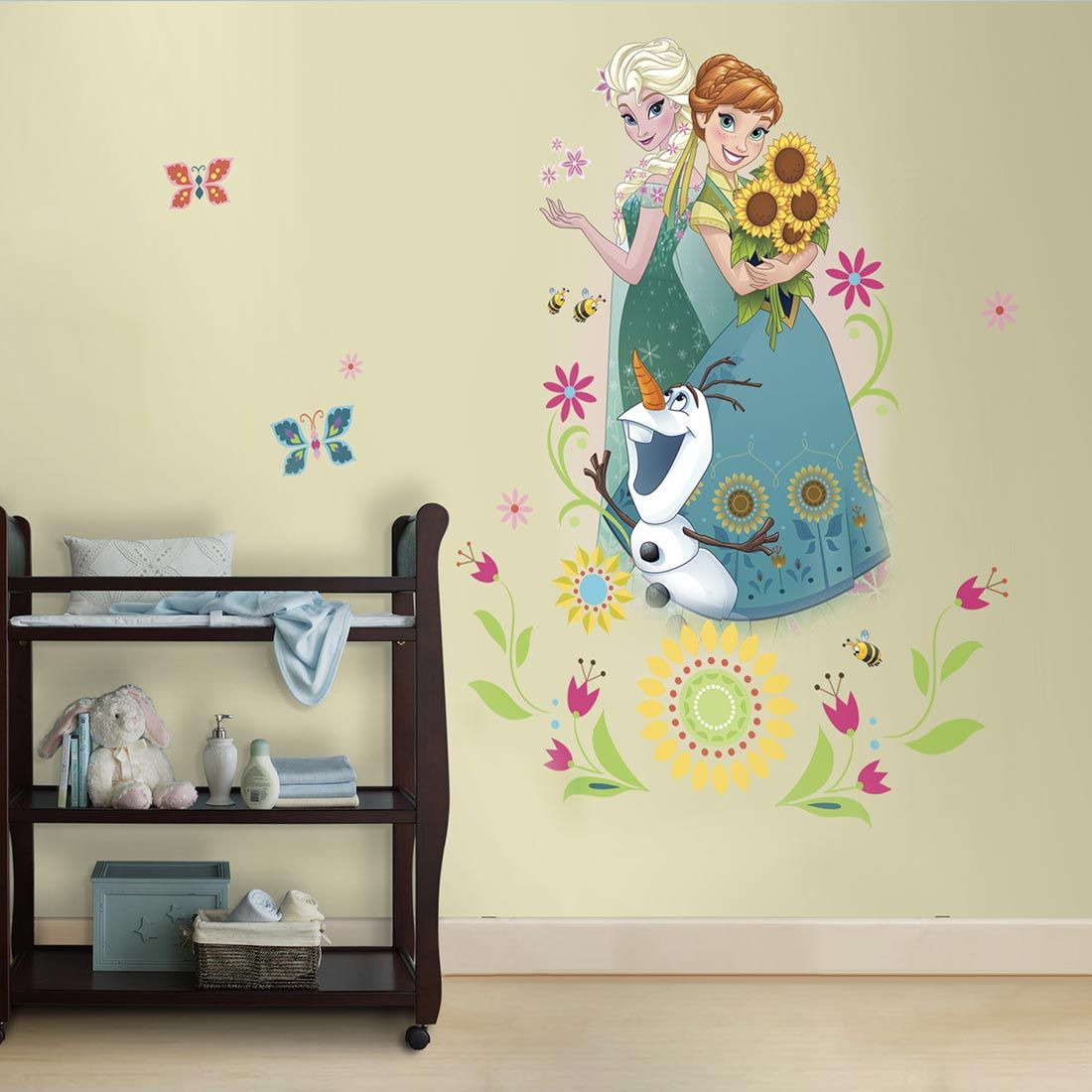 Elsa And Anna Wall Decals - HD Wallpaper 