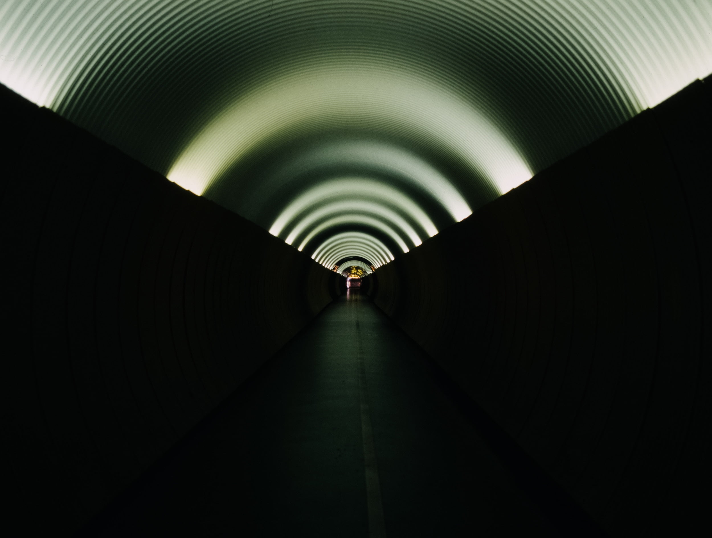 Underground Dark Tunnel - HD Wallpaper 