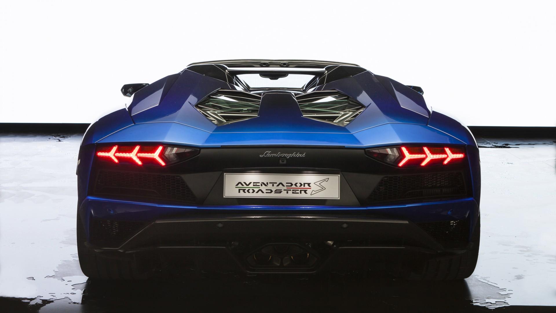 Lamborghini Aventador S Roadster Wallpaper - Lamborghini Aventador Red Wallpaper Hd - 1920x1080 Wallpaper Lamborghini Aventador S Roadster Wallpaper - Lamborghini Aventador Red Wallpaper Hd - 1920x1080 Wallpaper