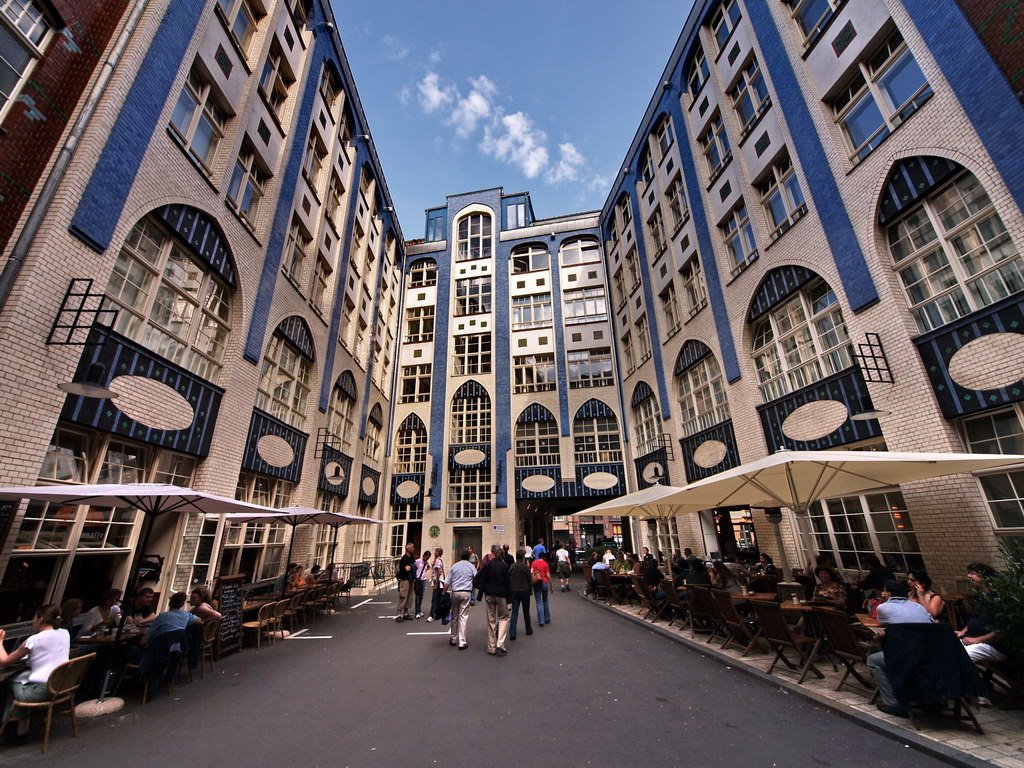 Hackesche Höfe - HD Wallpaper 
