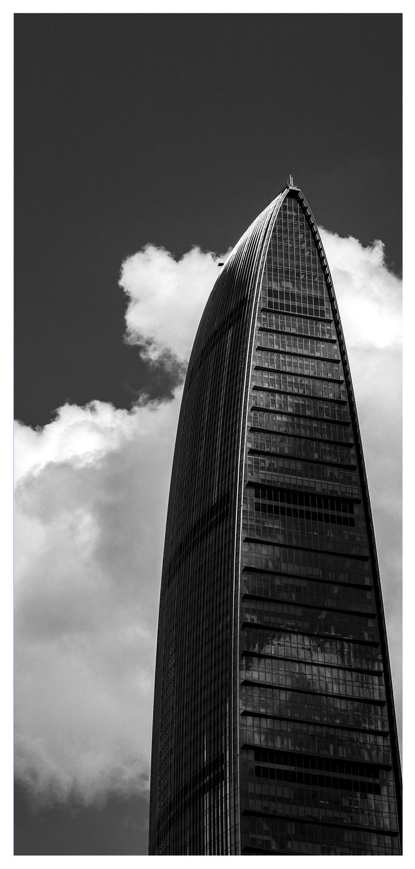 Wallpaper Ponsel Gedung Tinggi - Brutalist Architecture - HD Wallpaper 