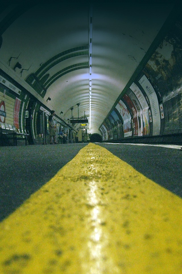 Com Apple Wallpaper London Underground Floor Iphone4 - London Subway Wallpaper Iphone - HD Wallpaper 