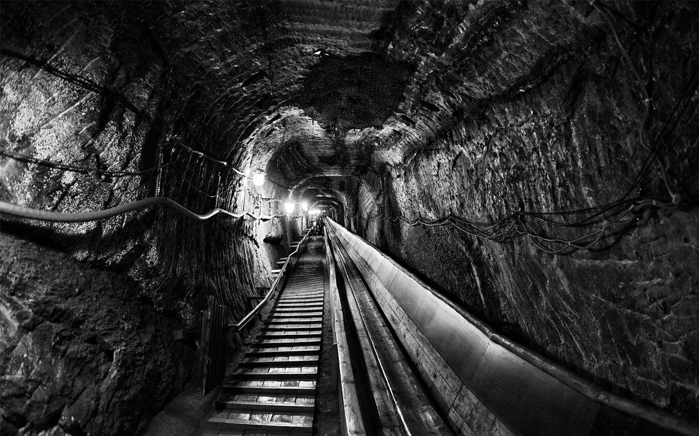 Underground - HD Wallpaper 