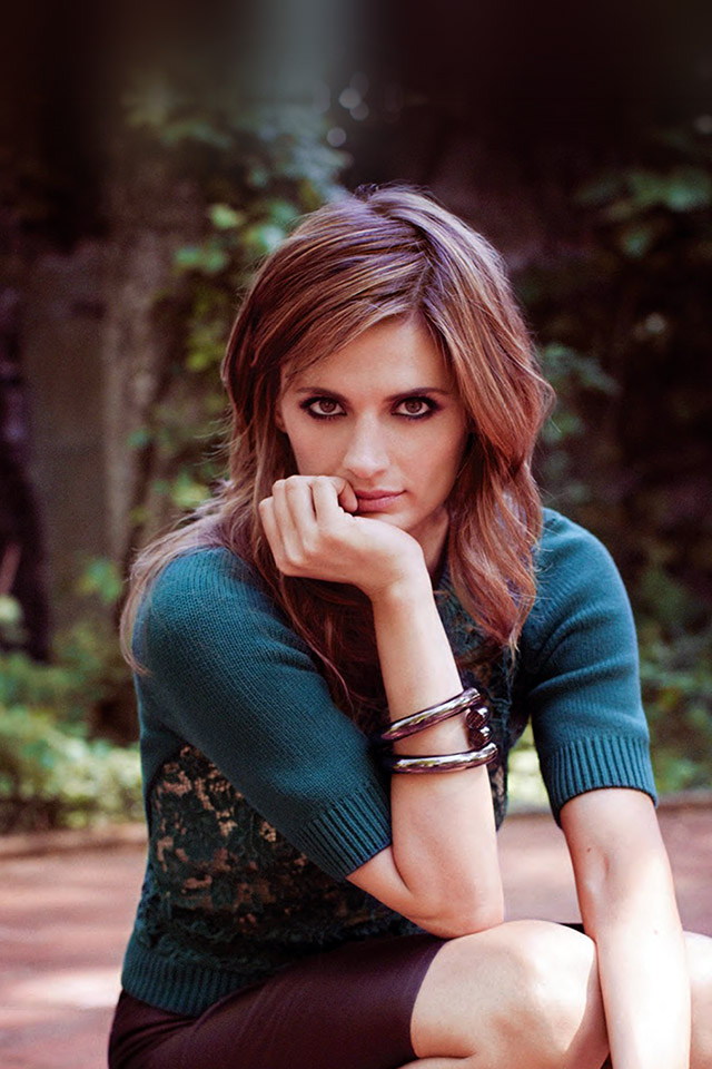 Com Apple Wallpaper Stana Katic Old Pic Iphone4 - Old Stana Katic - HD Wallpaper 