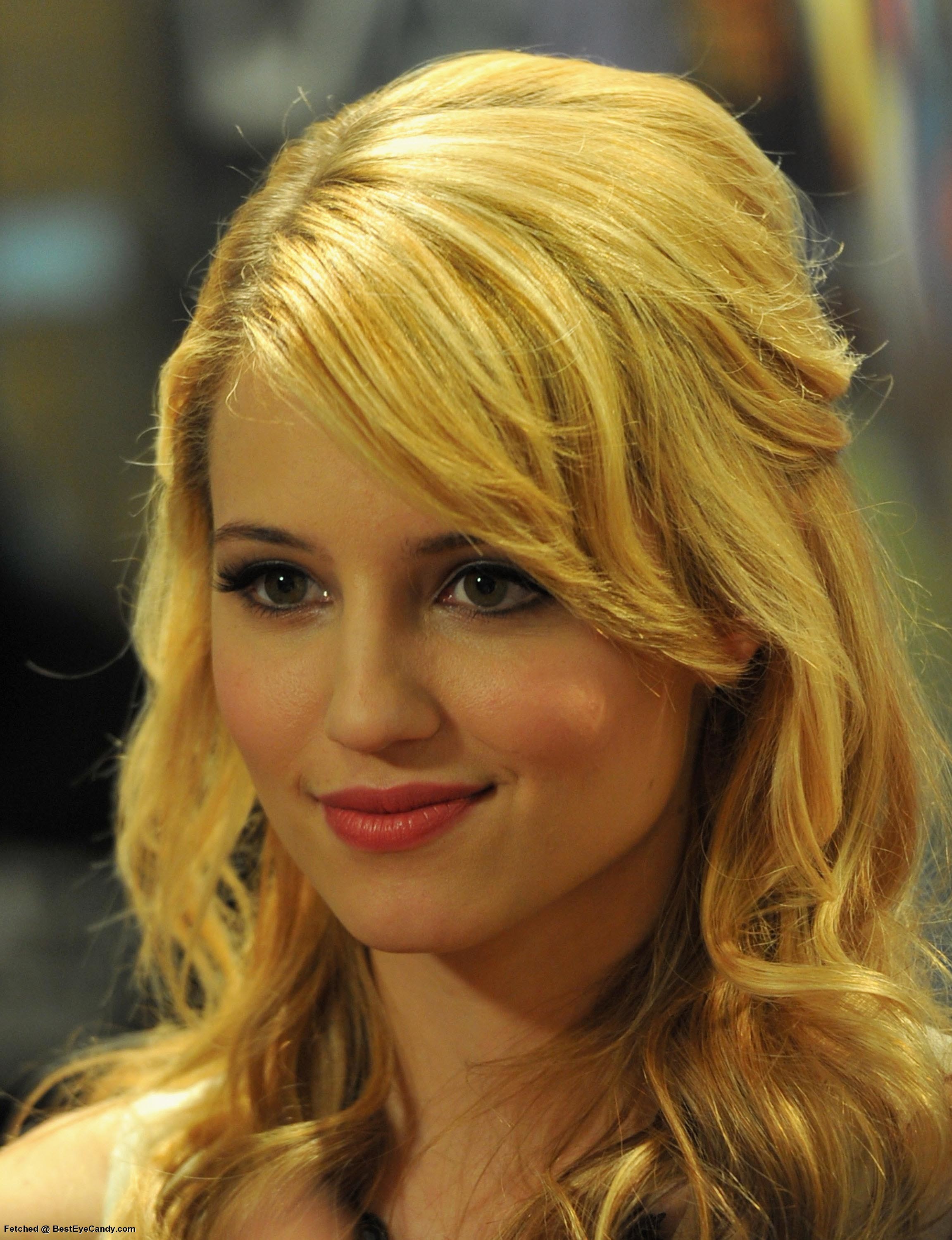 Wallpaper - Dianna Agron Quinn Fabray - HD Wallpaper 